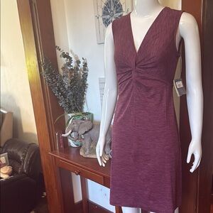 NWT Eddie Bauer size small Elegant Burgundy Sleeveless Dress